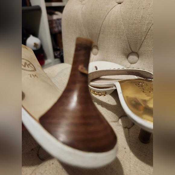 MICHAEL Michael Kors Alexi Mid Heel Studded Thong Sandal - Picture 5 of 6